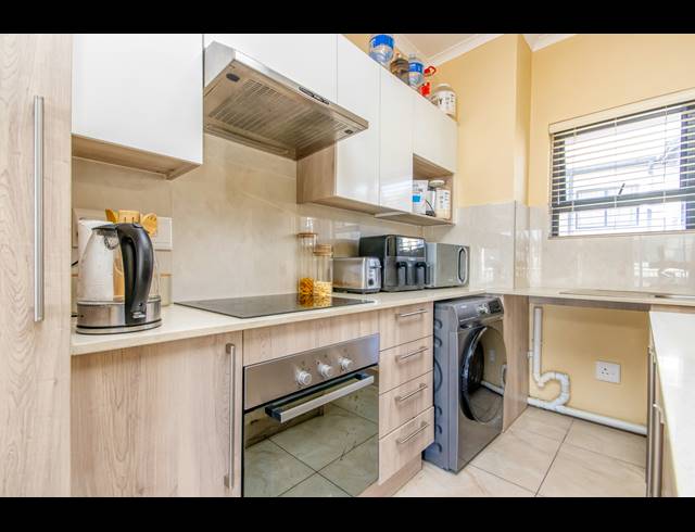 2 BEDROOM APARTMENT SOLD IN RANDPARK RIDGE